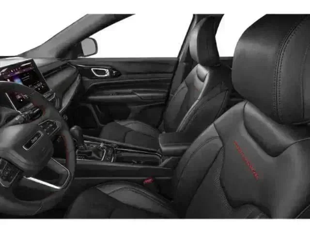 New 2026 Diamond Black Crystal Pearl-Coat Exterior Paint Jeep Trailhawk image 8