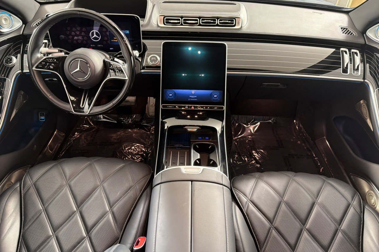 Certified Used 2024 Cirrus Silver Metallic Mercedes-Benz Maybach S 580 image 12