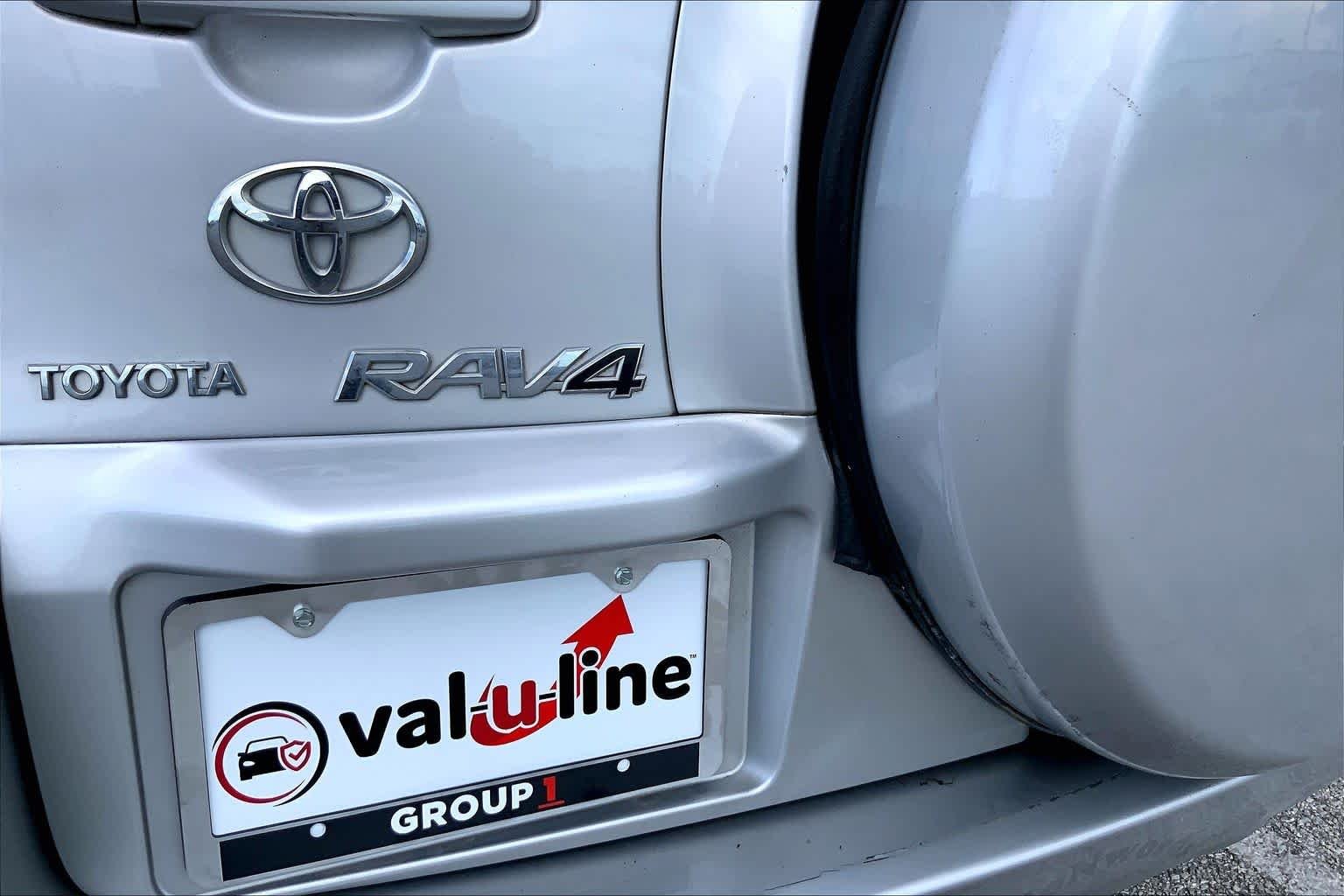 Used 2007 Classic Silver Metallic Toyota Limited image 9