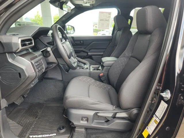 2026 Toyota Tacoma SR5 - Photo 16