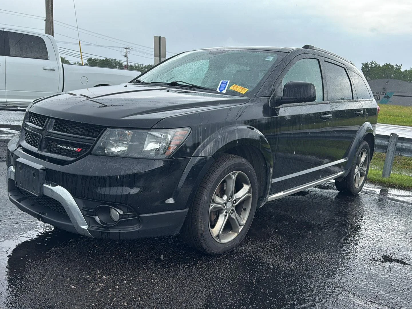 Used 2017 Pitch Black Clearcoat Dodge Crossroad Plus image 2