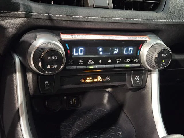 Certified Used 2025 ICE CAP Toyota  image 31