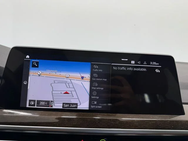 Used 2024 Alpine White BMW sDrive30i image 30