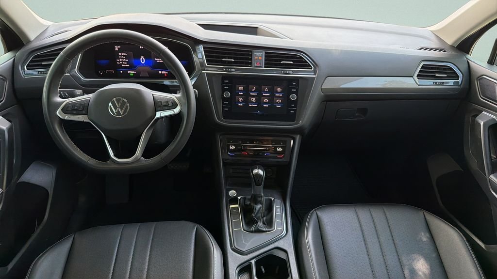 Certified Used 2022 Gray Volkswagen 2.0T SE image 11