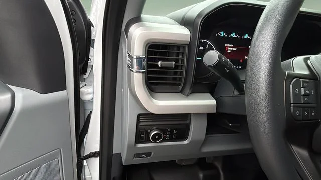 Used 2023 White Ford XL image 22