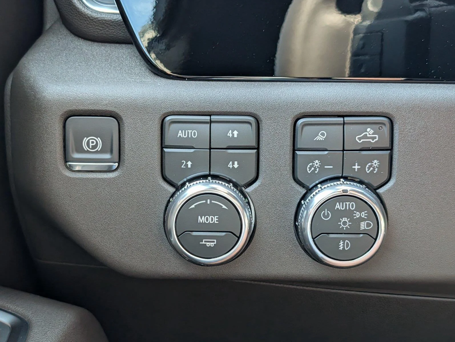 New 2026 Sterling Metallic GMC SLT image 27