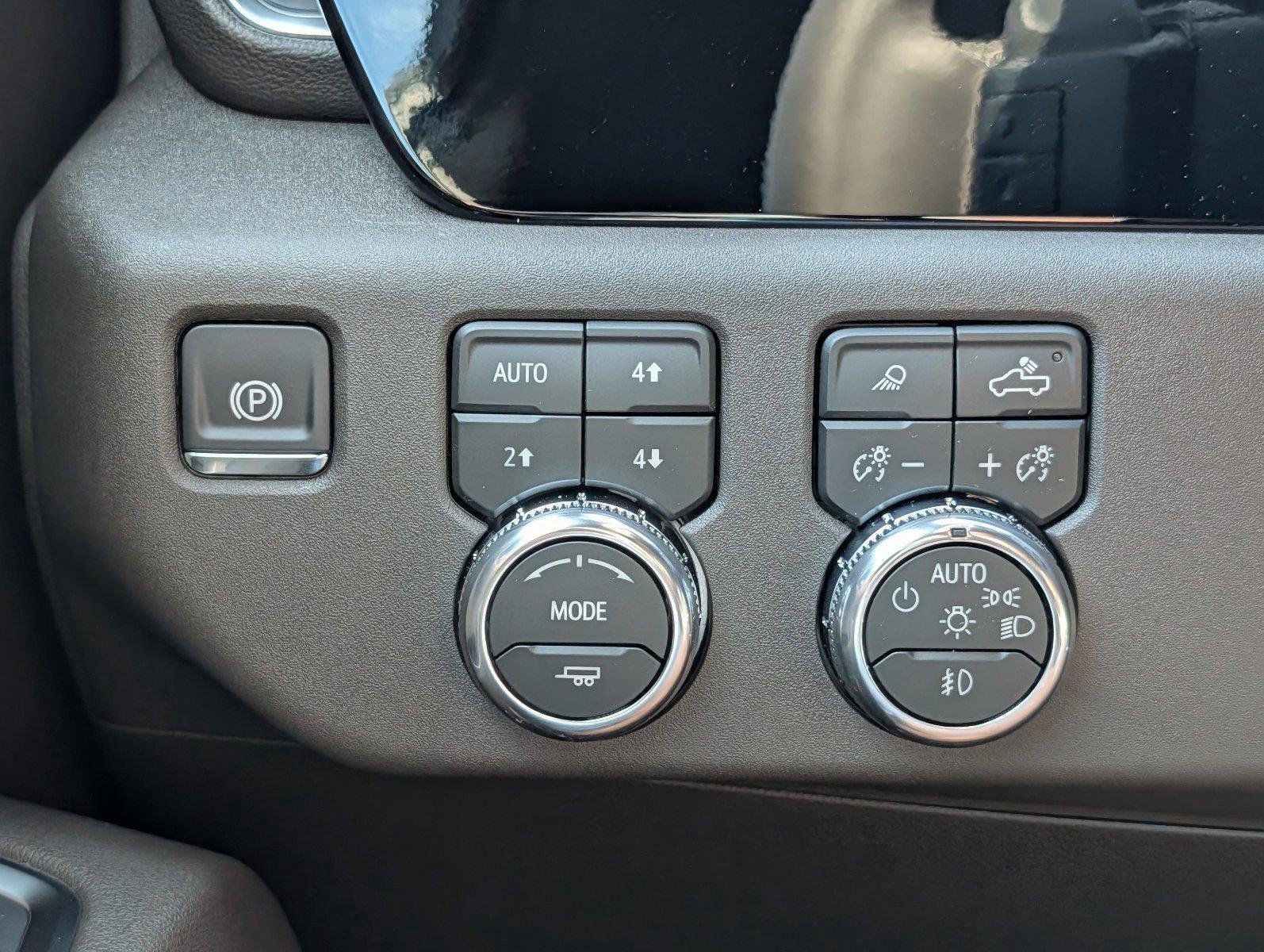 New 2026 Sterling Metallic GMC SLT image 27