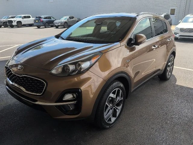 Used 2021 Brown Kia EX image 3