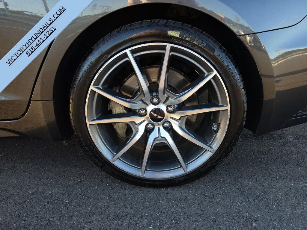 Used 2025 Gray Genesis 2.5T image 32