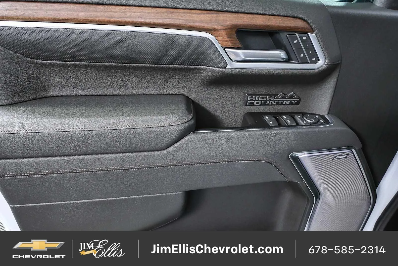 New 2026 Polar White Tricoat Chevrolet High Country image 7