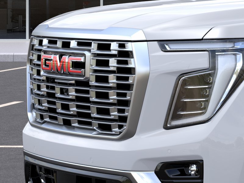2026 GMC Yukon Denali - Photo 13