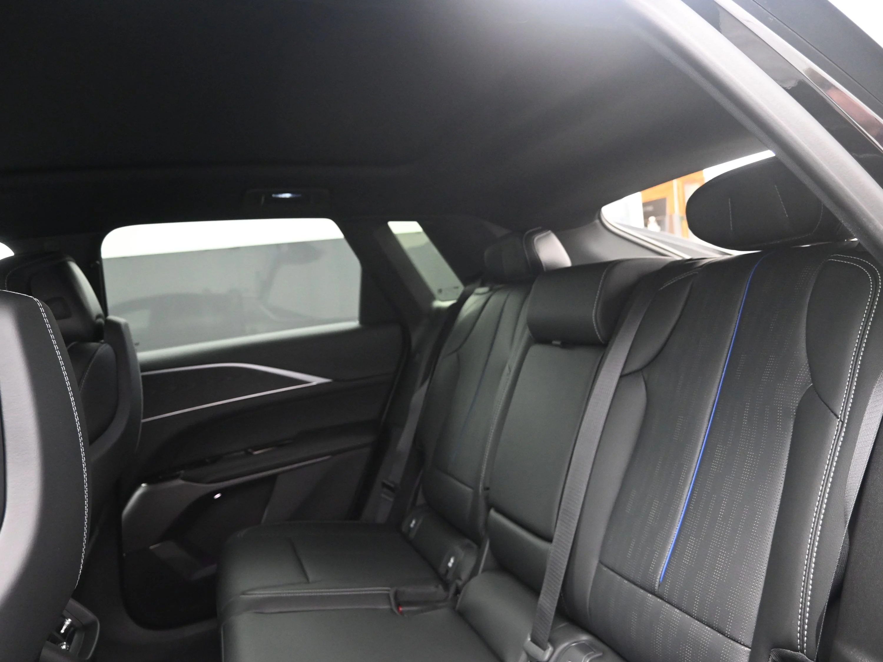 2026 Cadillac LYRIQ Sport - Photo 11