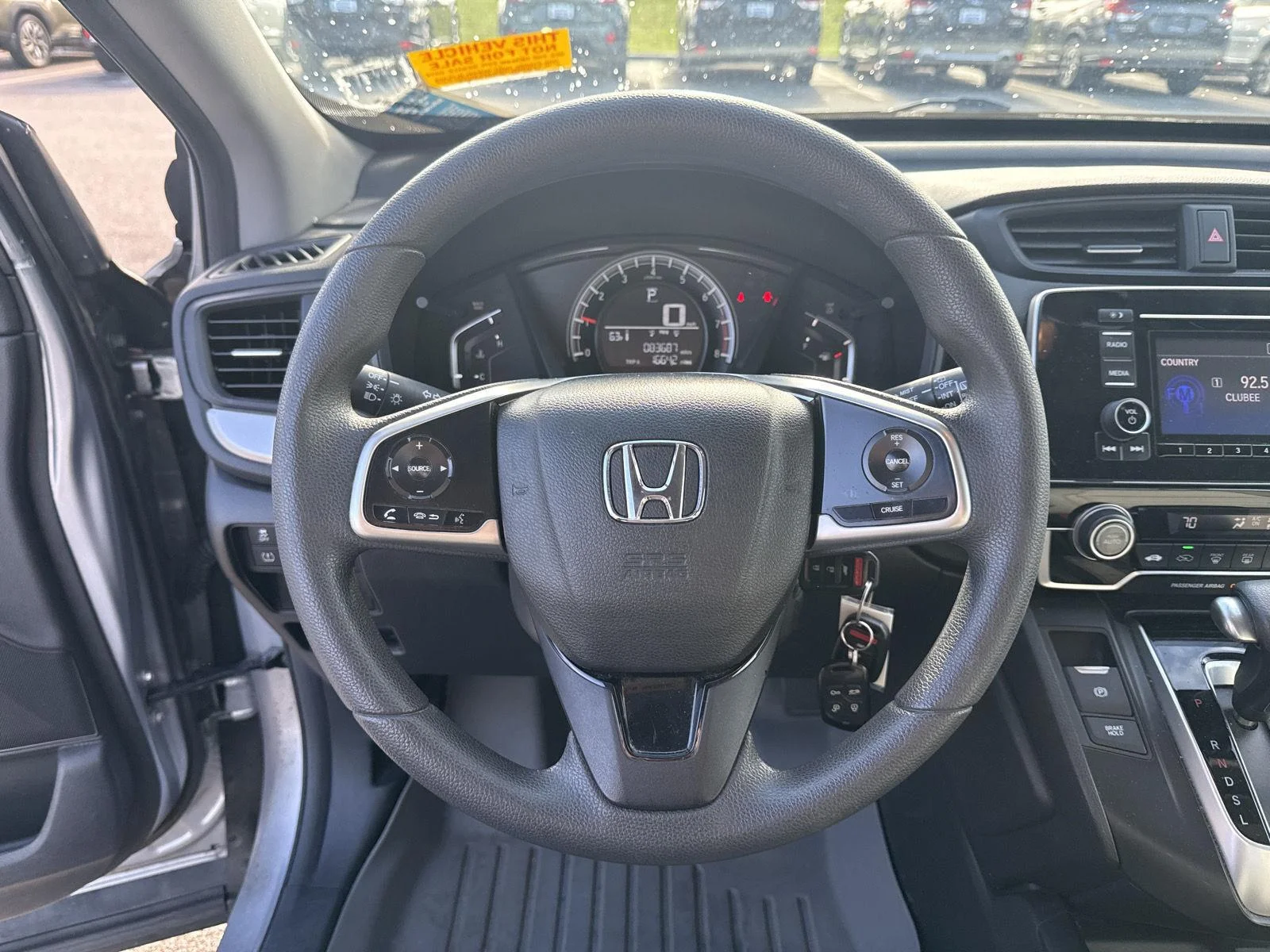 Used 2018 Lunar Silver Metallic Honda LX image 9