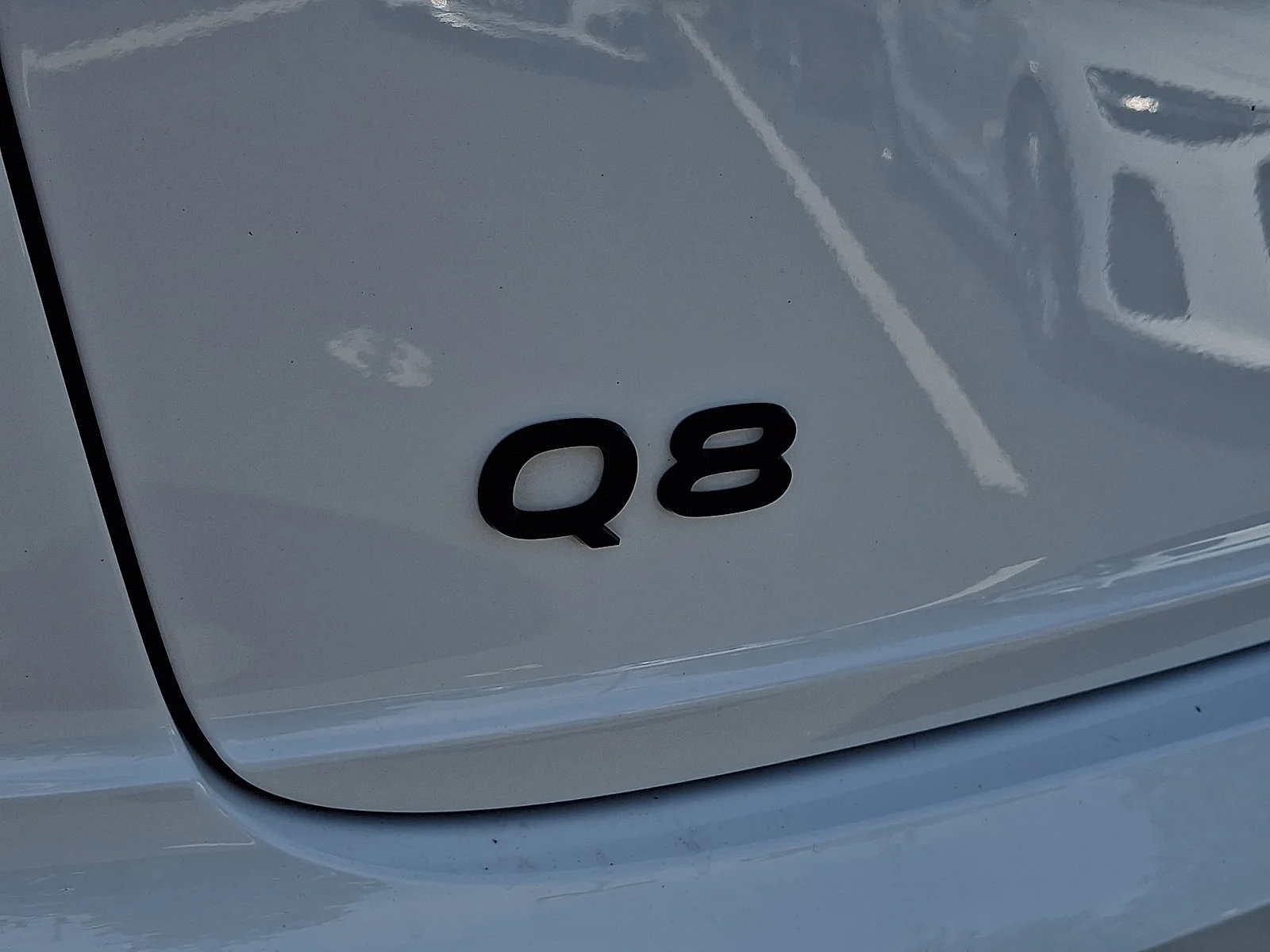 Used 2025 Carrara White   0Q0q Audi Premium image 30
