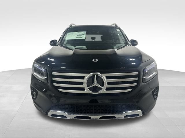 Used 2026  Mercedes-Benz GLB 250 image 3