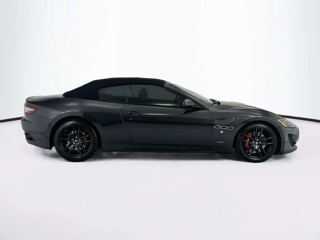 Used 2017 Grigio Granito Metallic Maserati Sport image 12