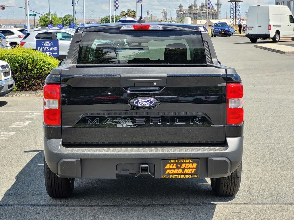 New 2026 Shadow Black Ford XLT image 4