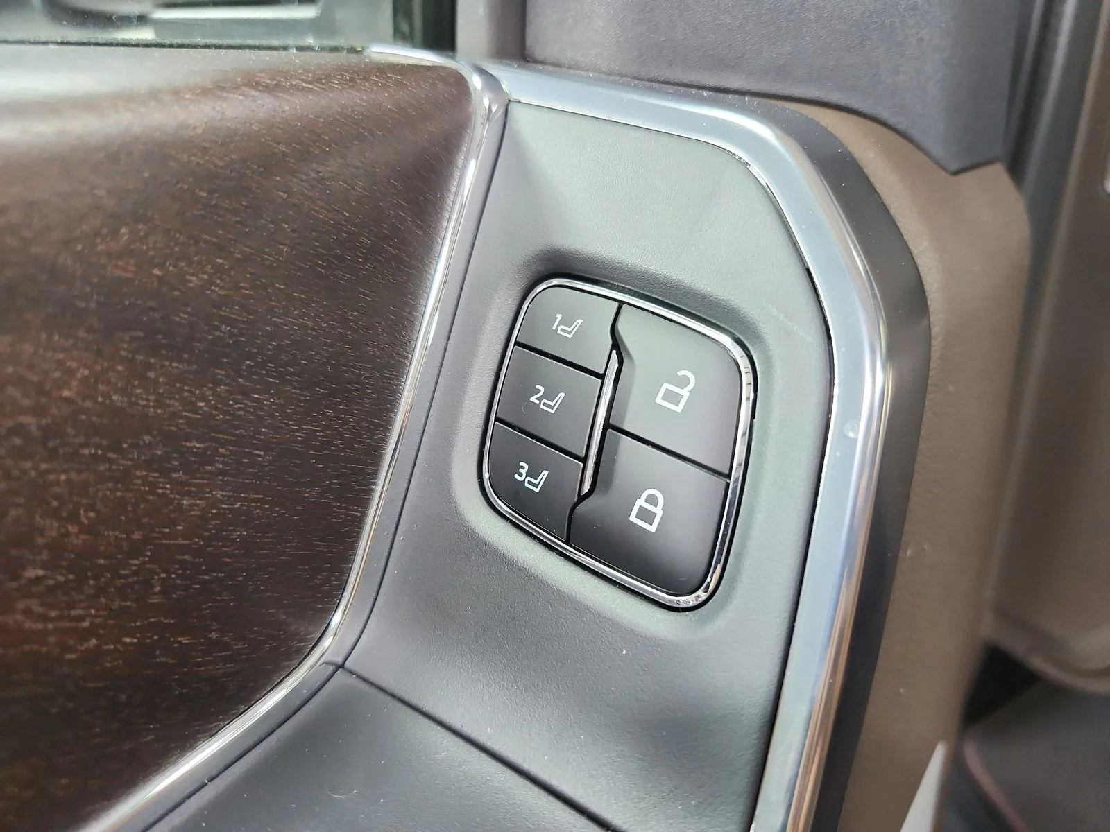 New 2026 Glacier Gray Metallic Tri-Coat Ford F-250® King Ranch® image 21