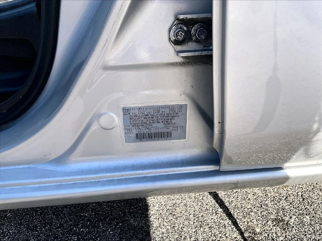 Used 2019 Silver Nissan 1.6 S image 32