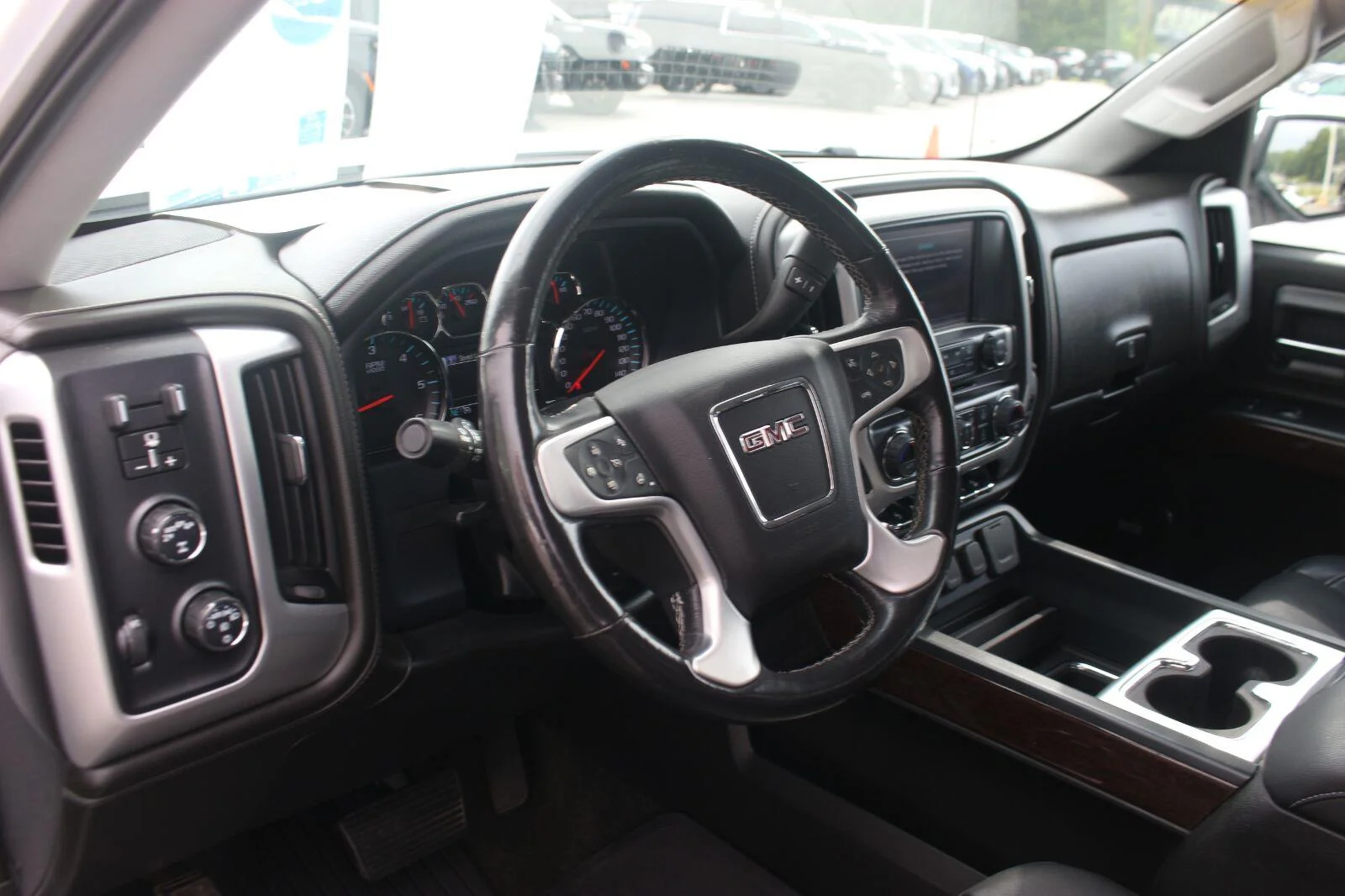 Used 2018 SUMMIT WHITE GMC SLT image 18