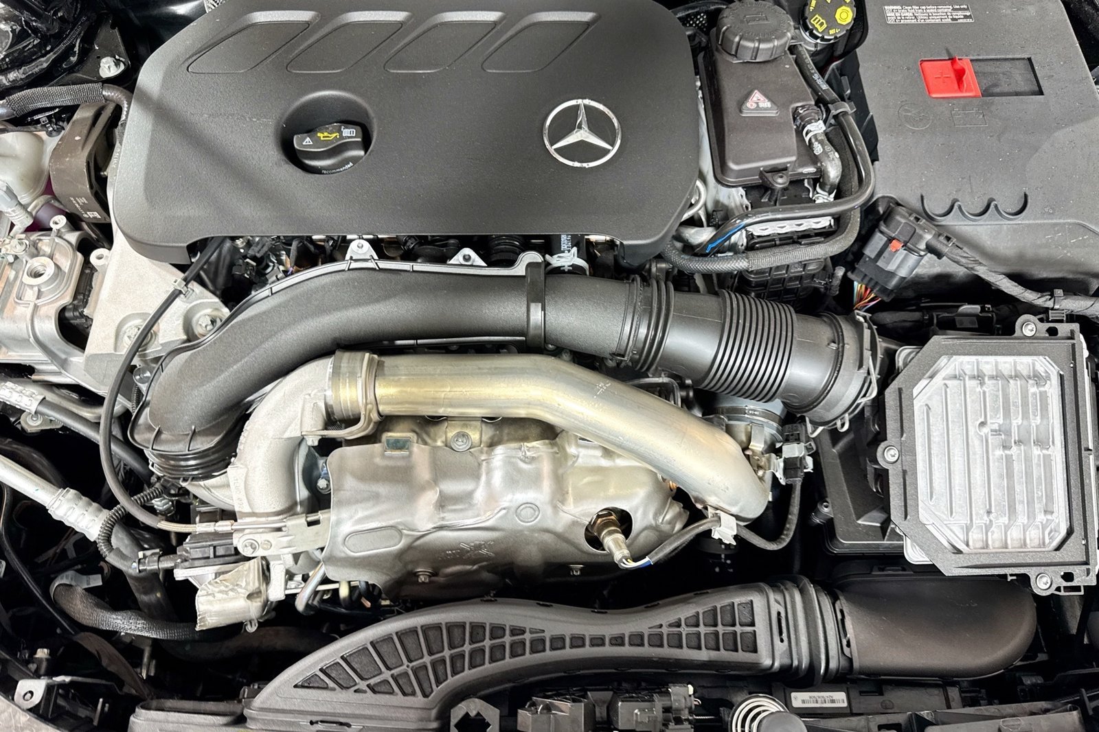 New 2026 Night Black Mercedes-Benz GLB 250 image 28