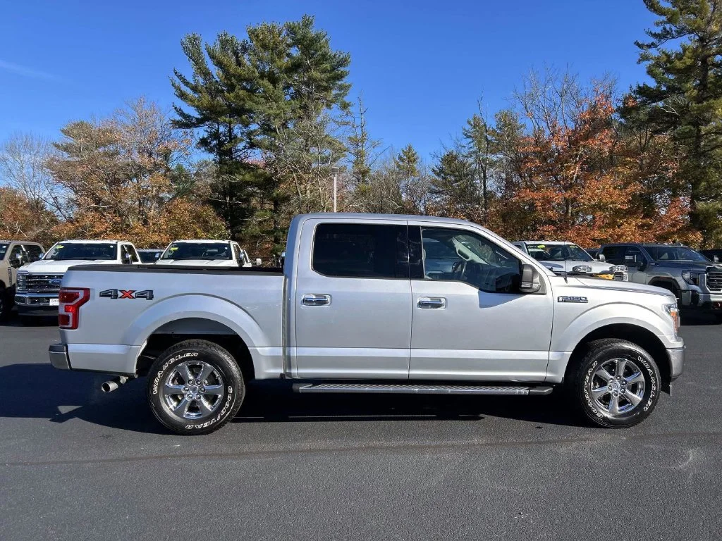 Used 2018 Ingot Silver Ford XLT image 2