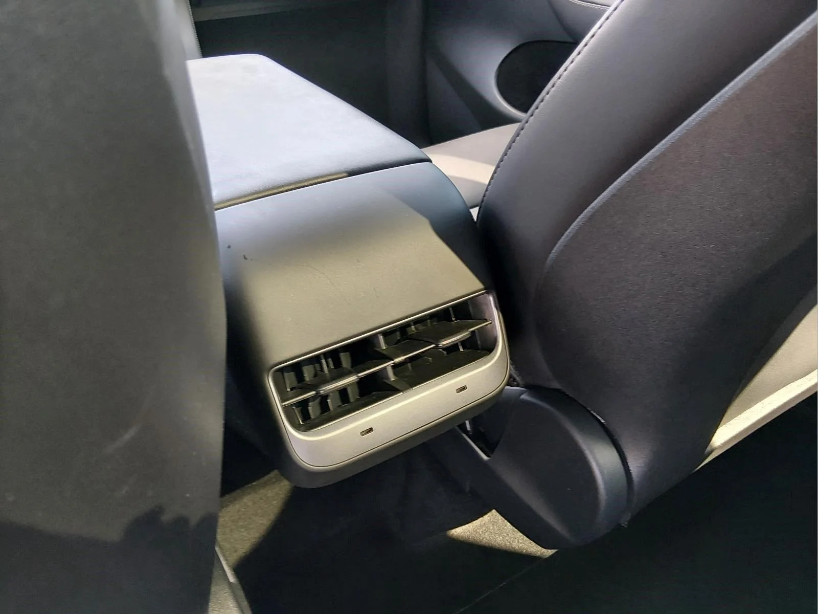 Used 2022 Midnight Silver Metallic Tesla Long Range image 19