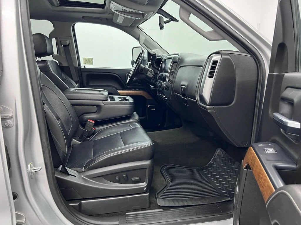 Used 2017 Silver Ice Metallic Chevrolet LTZ image 25