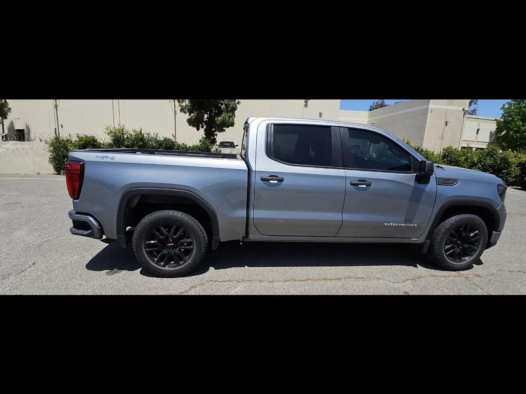 Used 2023 Silver GMC Pro image 5