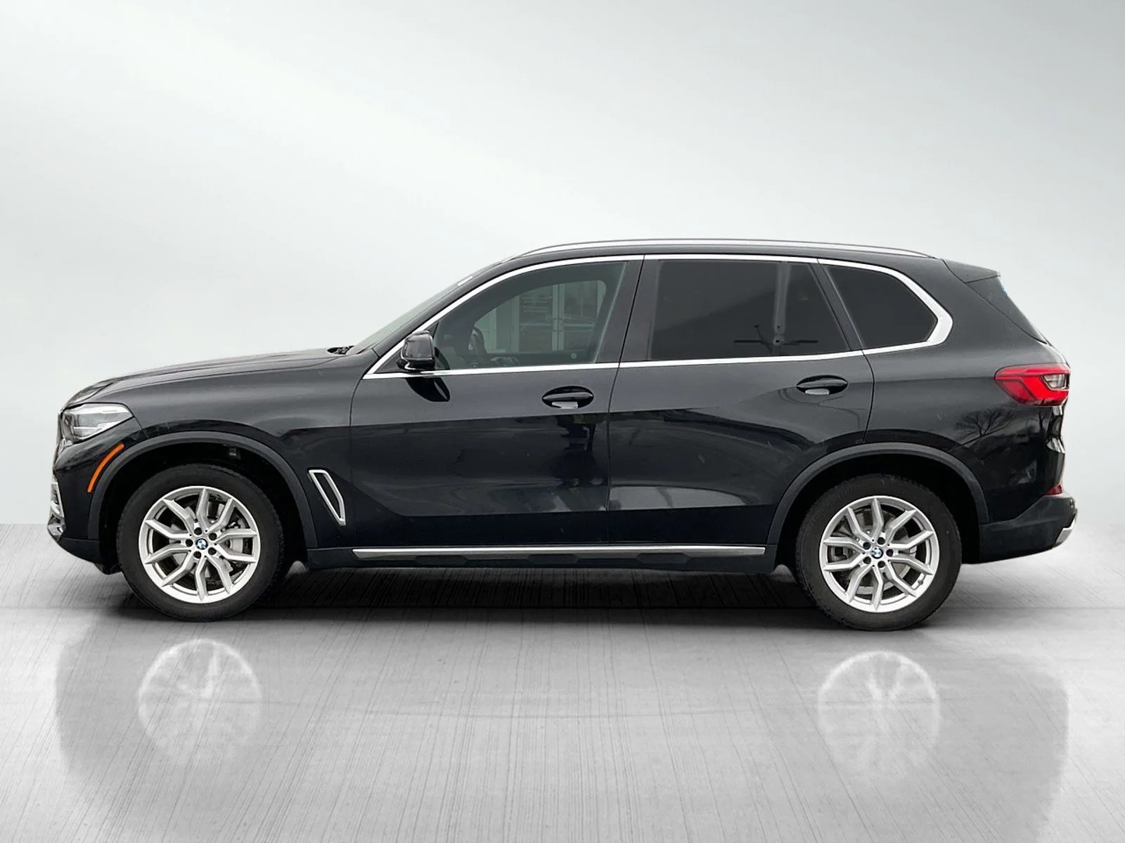 Used 2019 BMW X5 40i with VIN 5UXCR6C58KLL11480 for sale in Brainerd, Minnesota