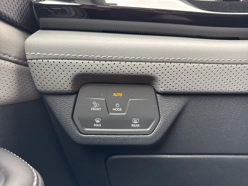 2026 Volkswagen Atlas Cross Sport SEL R-LINE - Photo 34