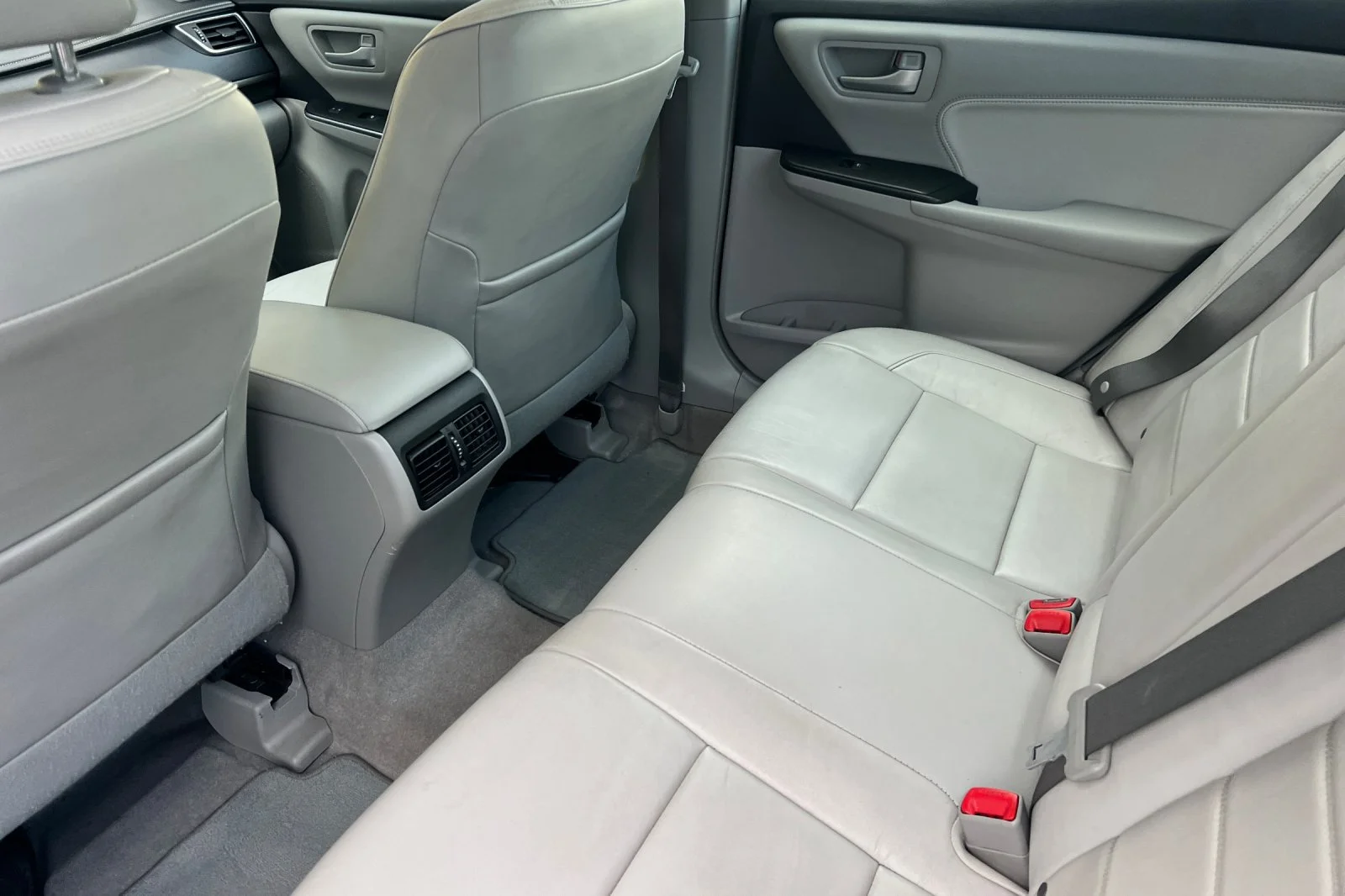 Used 2017 Celestial Silver Toyota Hybrid XLE image 12