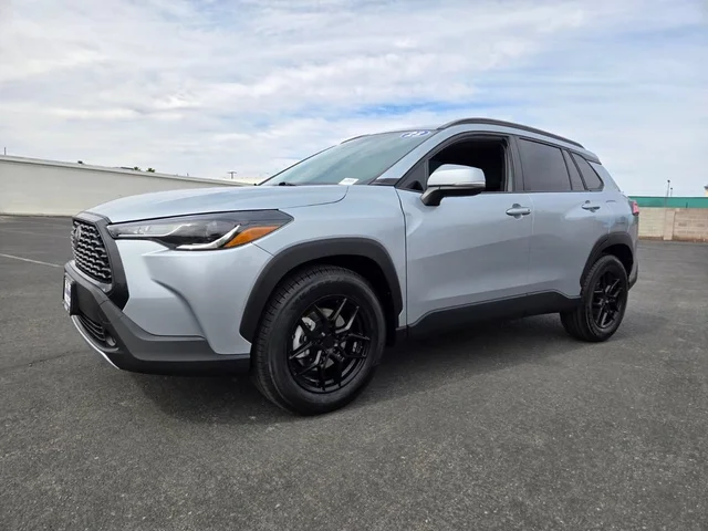 2023 Toyota Corolla Cross LE