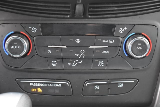 Used 2017 Silver Ford SE image 27