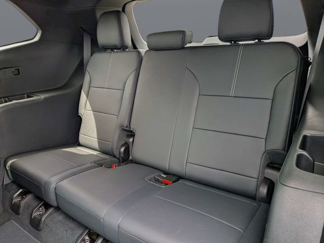 Used 2024 White GMC Elevation image 13