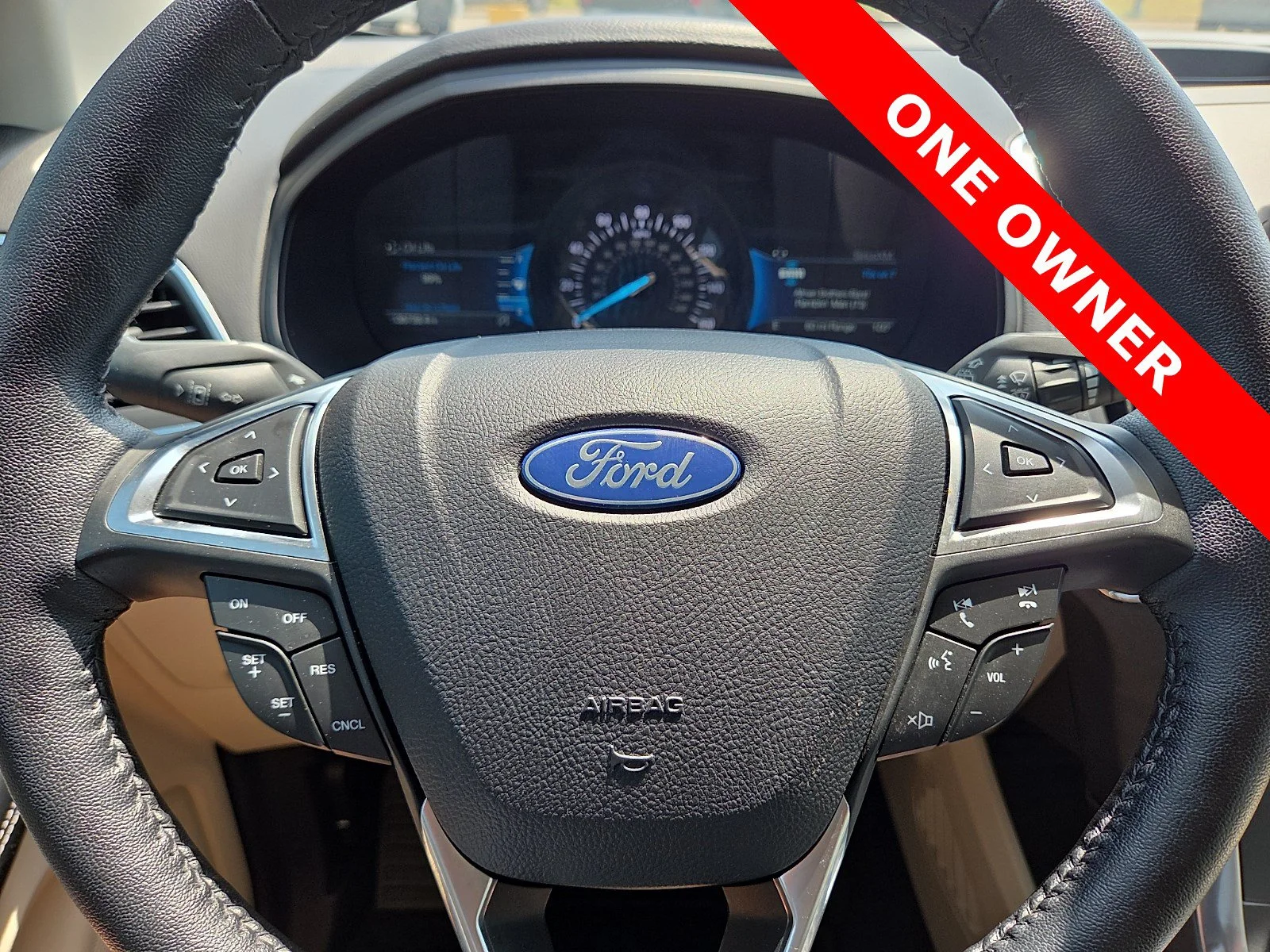 2023 Ford Edge Titanium - Photo 24