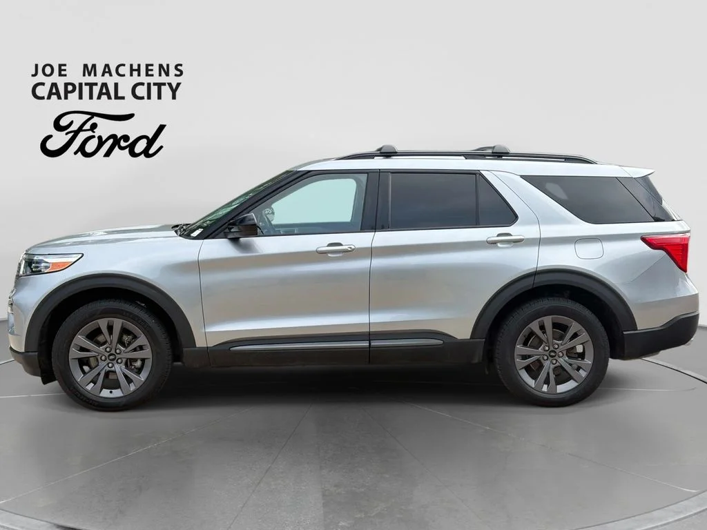Used 2023 Silver Ford XLT image 8