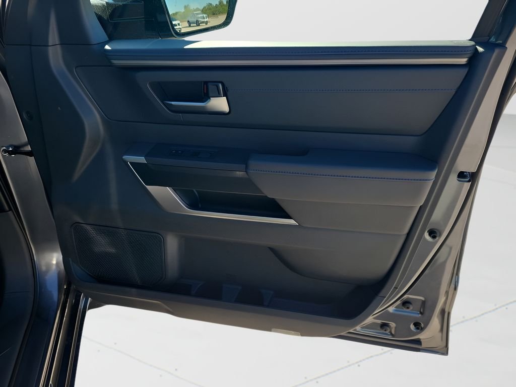 2026 Toyota Tundra Platinum - Photo 45