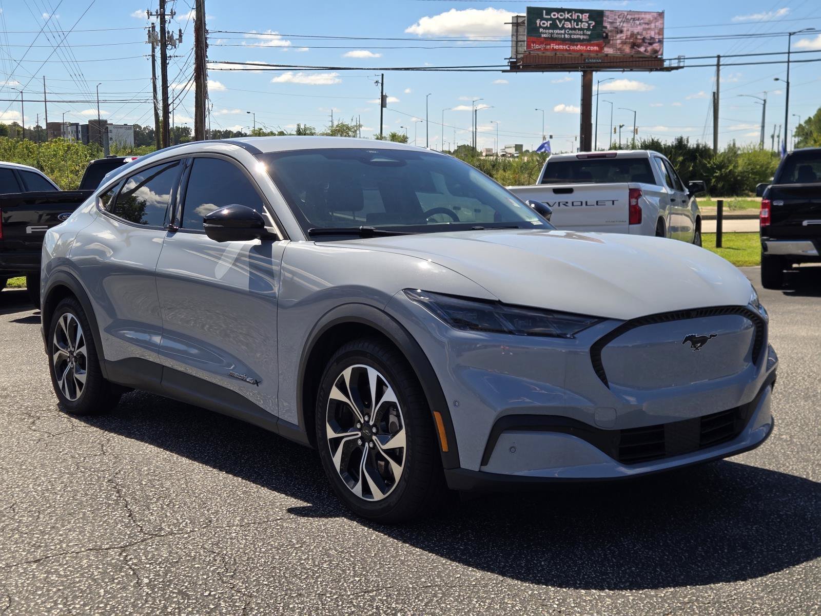 Used 2024 Glacier Gray Metallic TriCoat Ford Select image 3