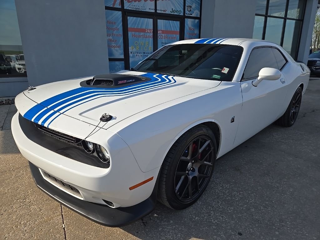 Used 2019 Dodge Challenger Scat Pack with VIN 2C3CDZFJ7KH740895 for sale in Kansas City