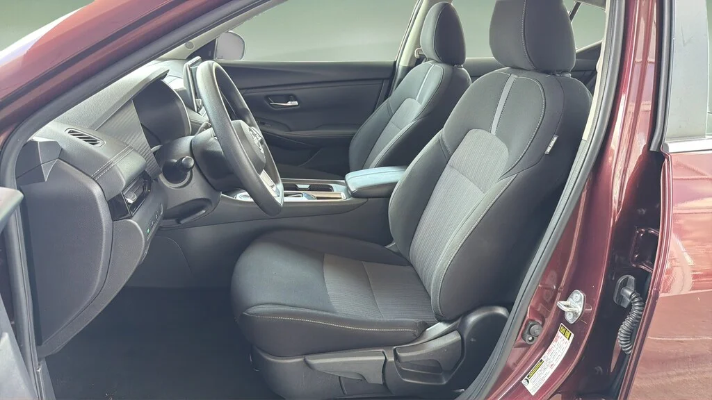 Certified Used 2025 Rosewood Nissan SV image 17