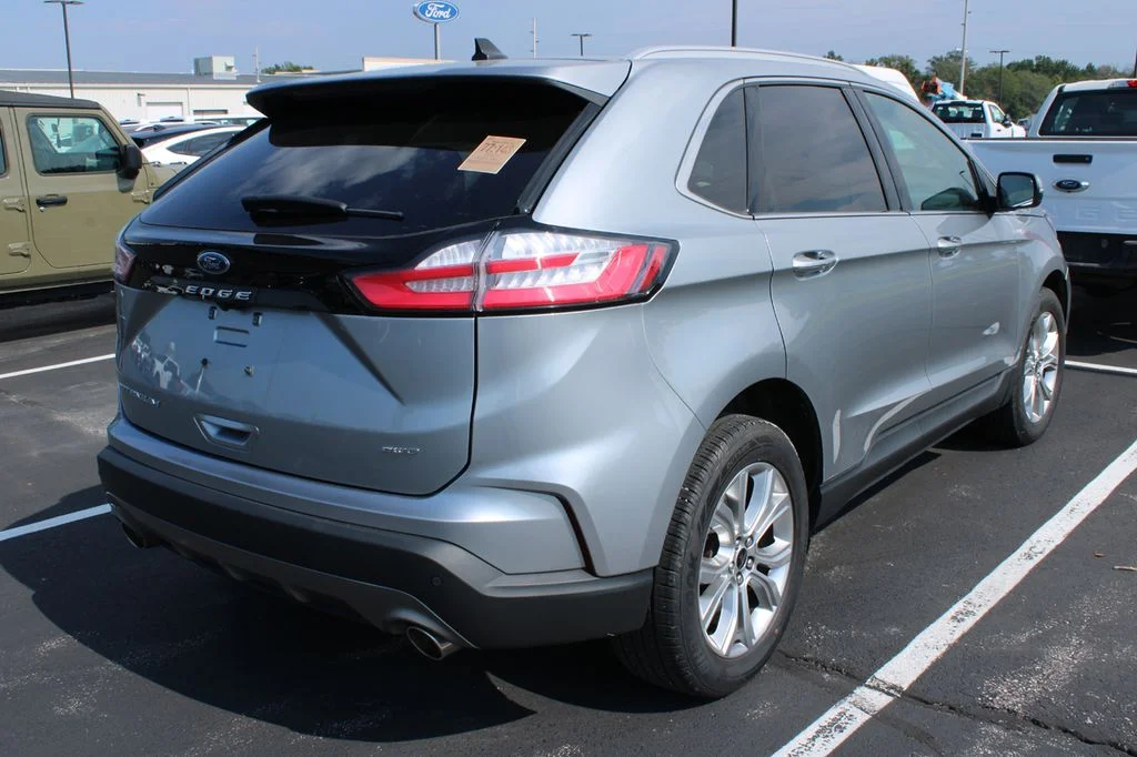 Certified Used 2024 Silver Metallic Ford Titanium image 5