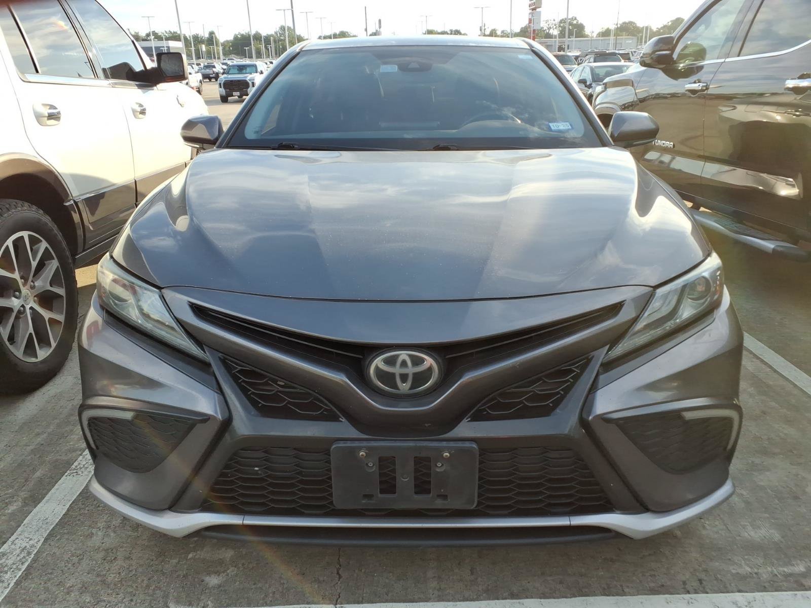 Used 2022 Predawn Gray Mica Toyota XSE image 3
