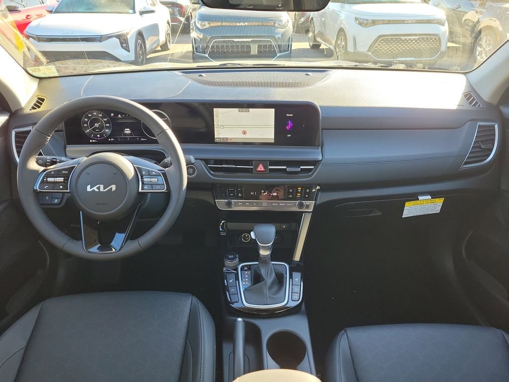 New 2026 Black Kia EX image 17