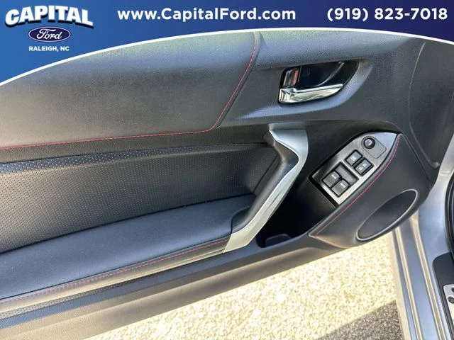 Used 2020 Silver Subaru Limited image 19