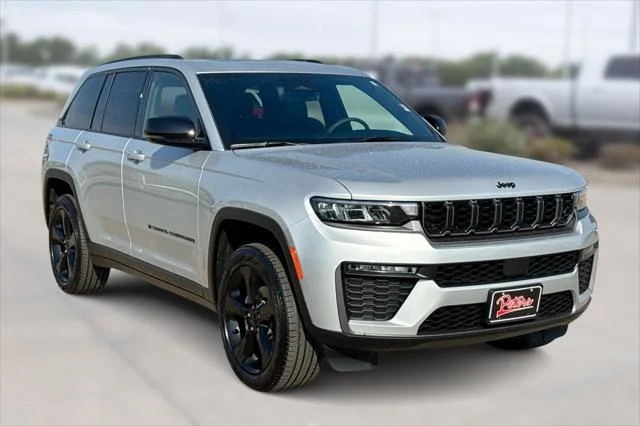 New 2026 Silver Zynith Exterior Paint Jeep Limited image 1
