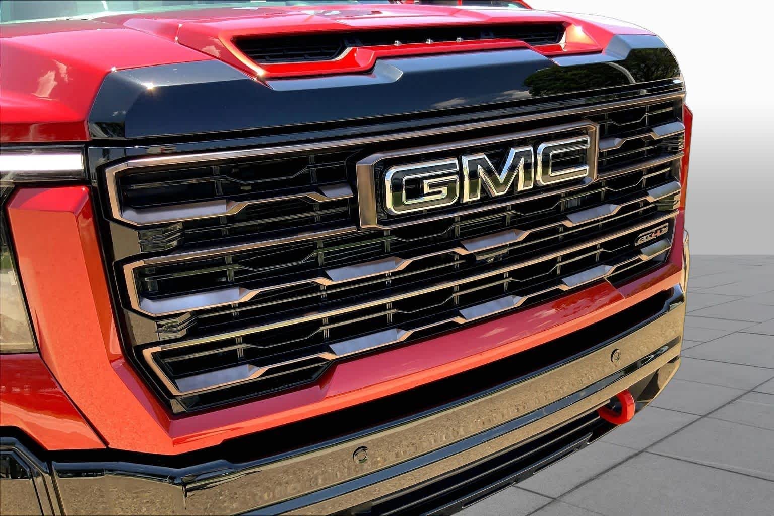 Used 2025 Volcanic Red Tintcoat GMC AT4X image 37
