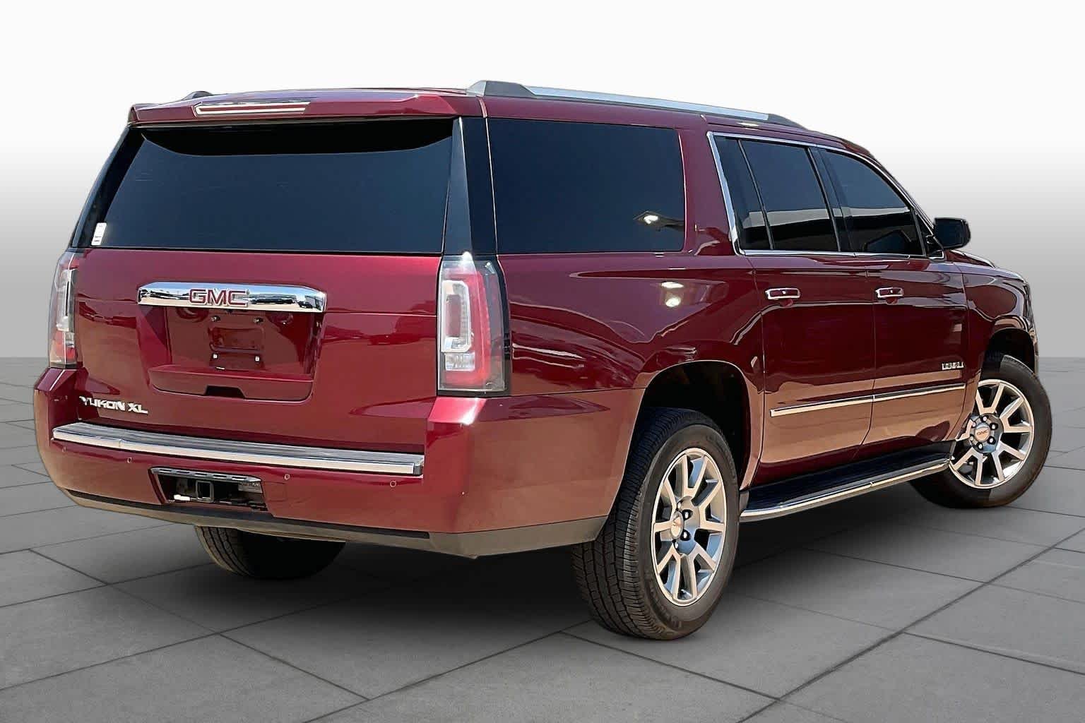 Used 2020 Crimson Red Tintcoat GMC Denali image 12