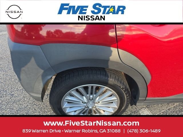 Used 2021 Red Hyundai SEL image 5