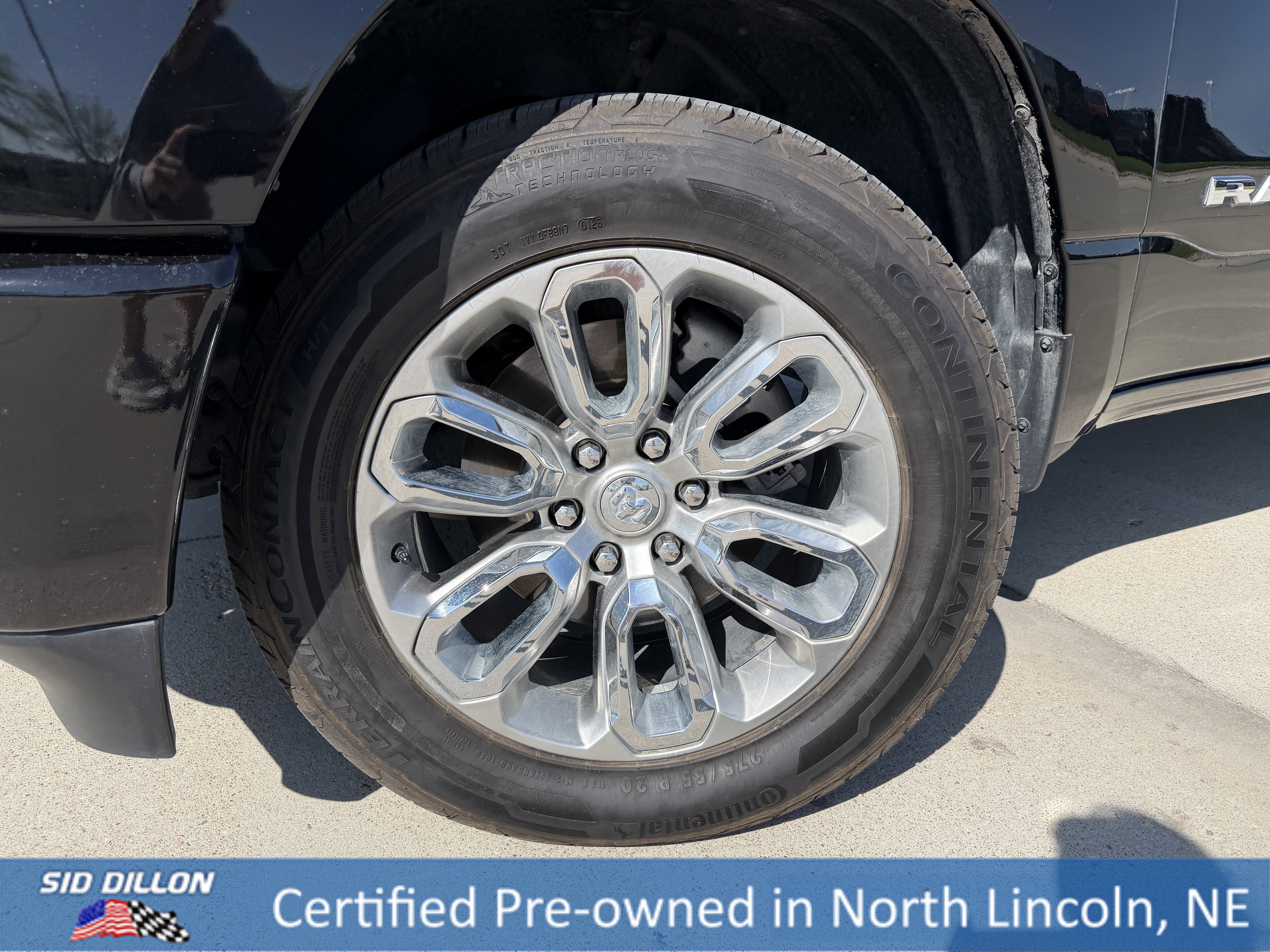 Used 2023 Diamond Black Crystal Pearlcoat Ram Laramie image 9